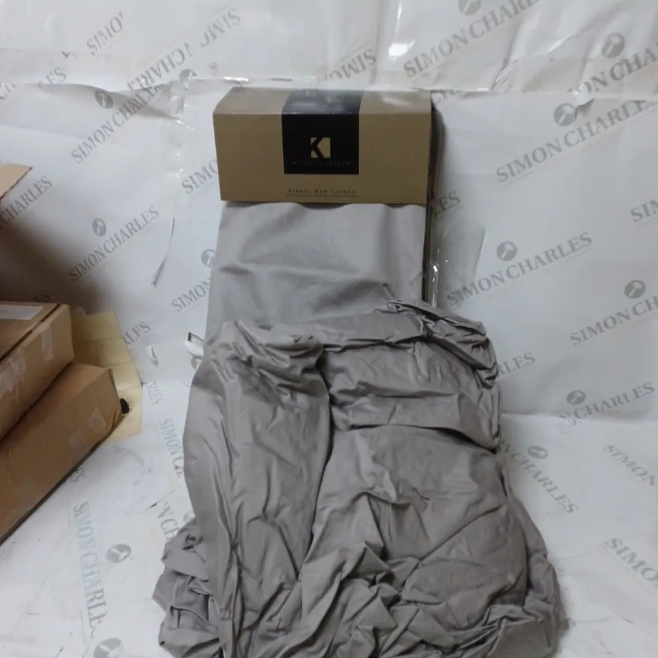BOXED KELLY HOPPEN 2 BED SHEETS SIZE SUPER KING
