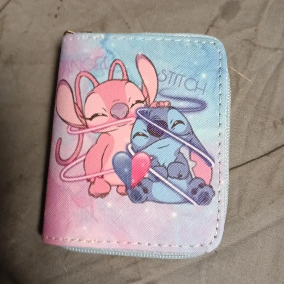 APPROXIMATELY 20 ASSORTED TOYS INCLUDING LILO & STITCH PURSE , MARVEL MINI FIGURES AND UNO FLEX 