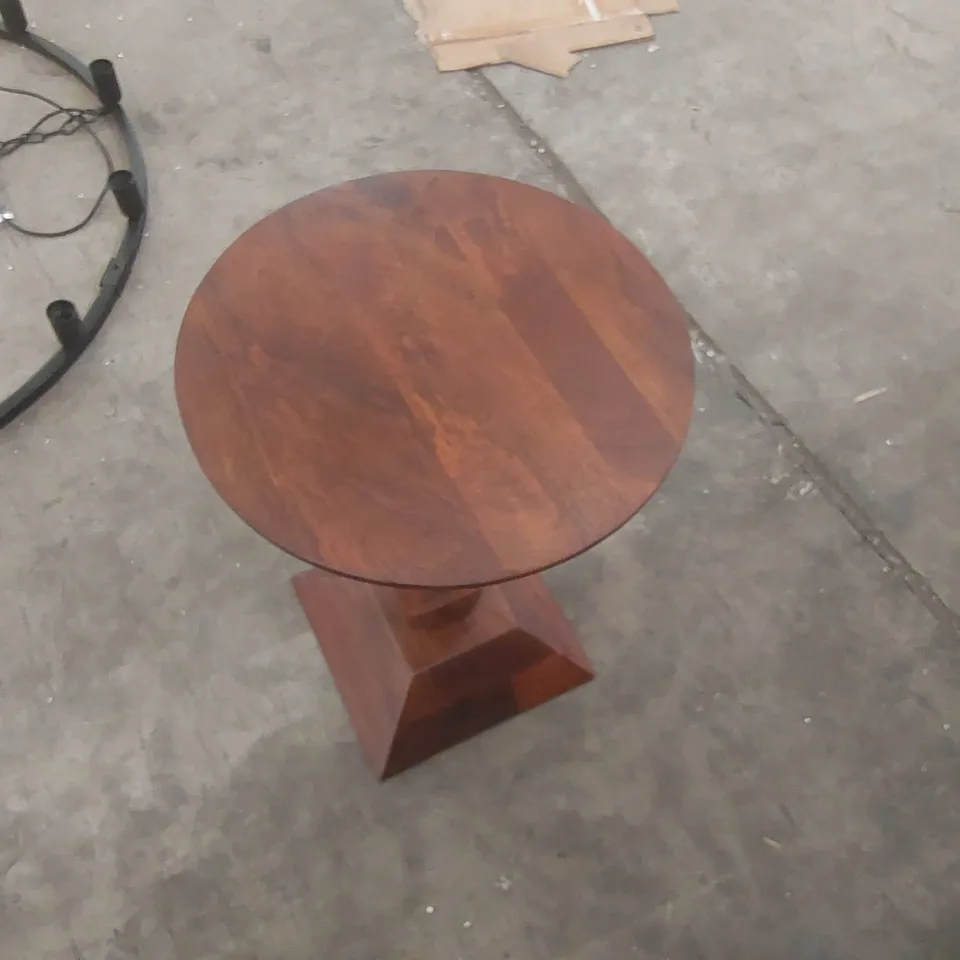 DESIGNER SOLID WOOD ROUND SIDE TABLE