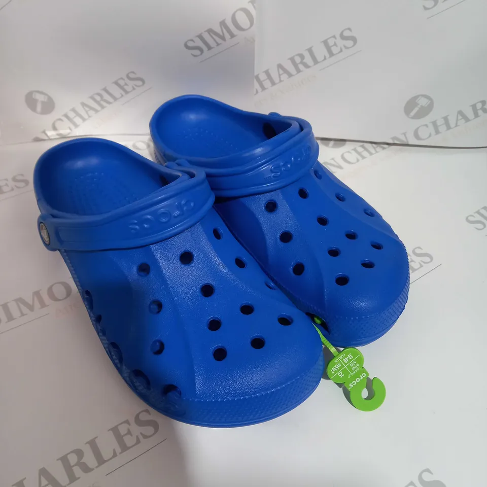 PAIR OF BLUE CROCS SIZE 7 
