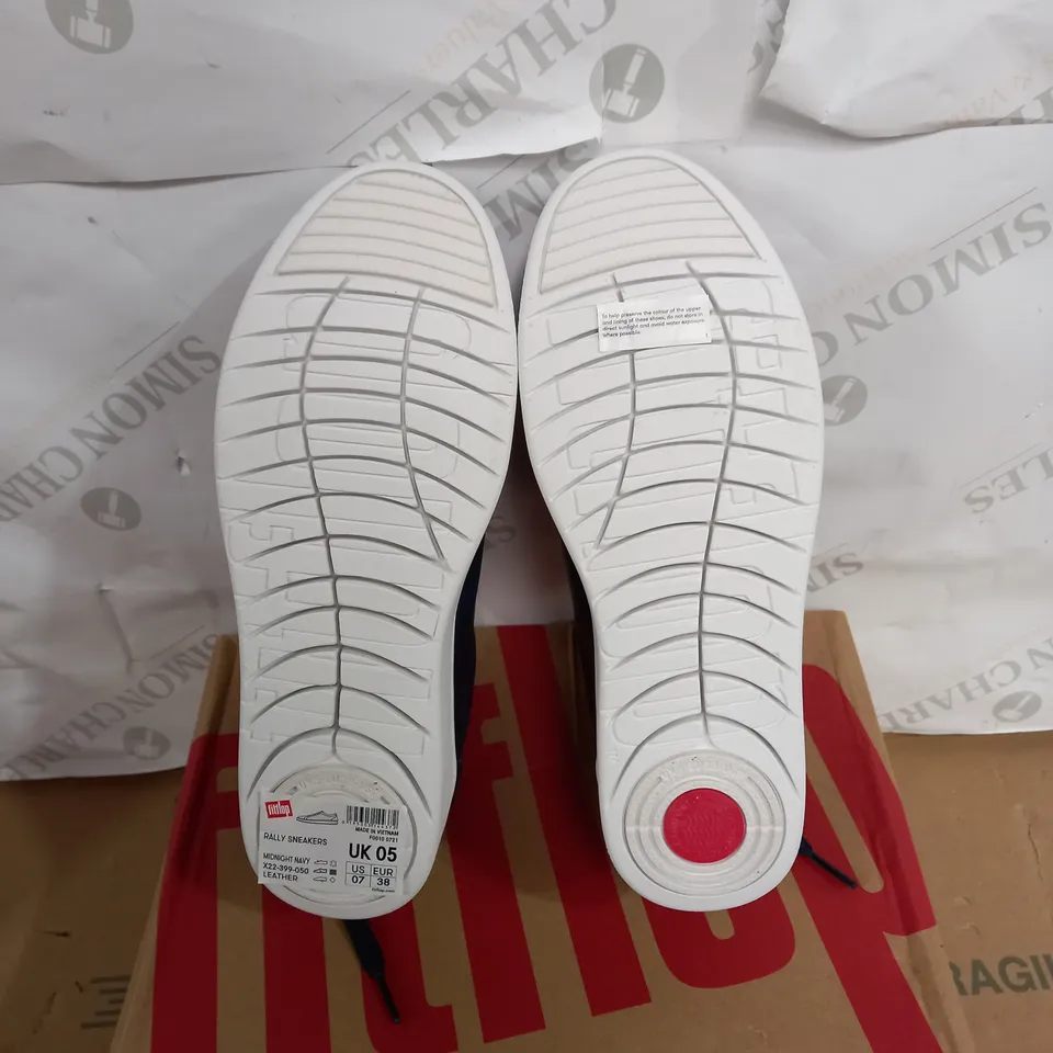 FITFLOP RALLY SNEAKERS SIZE 5