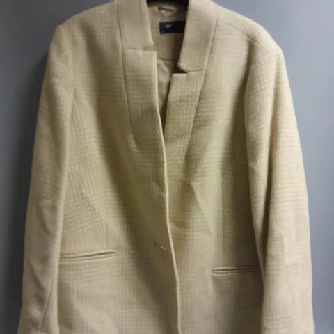 3 M&S COLLECTION WOMEN'S COAT IN BEIGE TO INCLUDE SIZES 8 AND 22