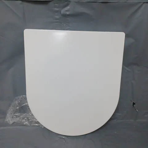 BOXED HOME SQUARE BACK TOILET SEAT