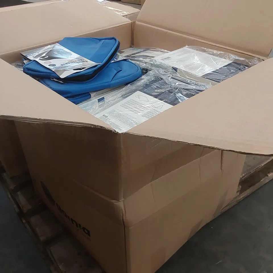 BOX TO CONTAIN A VERY LARGE QUANTITY OF TABLET CASES, TABLET TRAVEL CASES AND SIMILAR ITEMS ETC