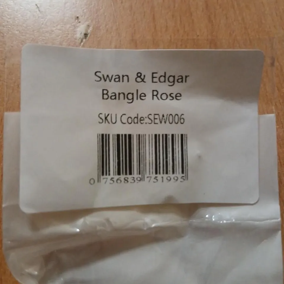 SWAN & EDGAR BANGLE ROSE – OPEN CUFF BRACELET (SKU SEW006)