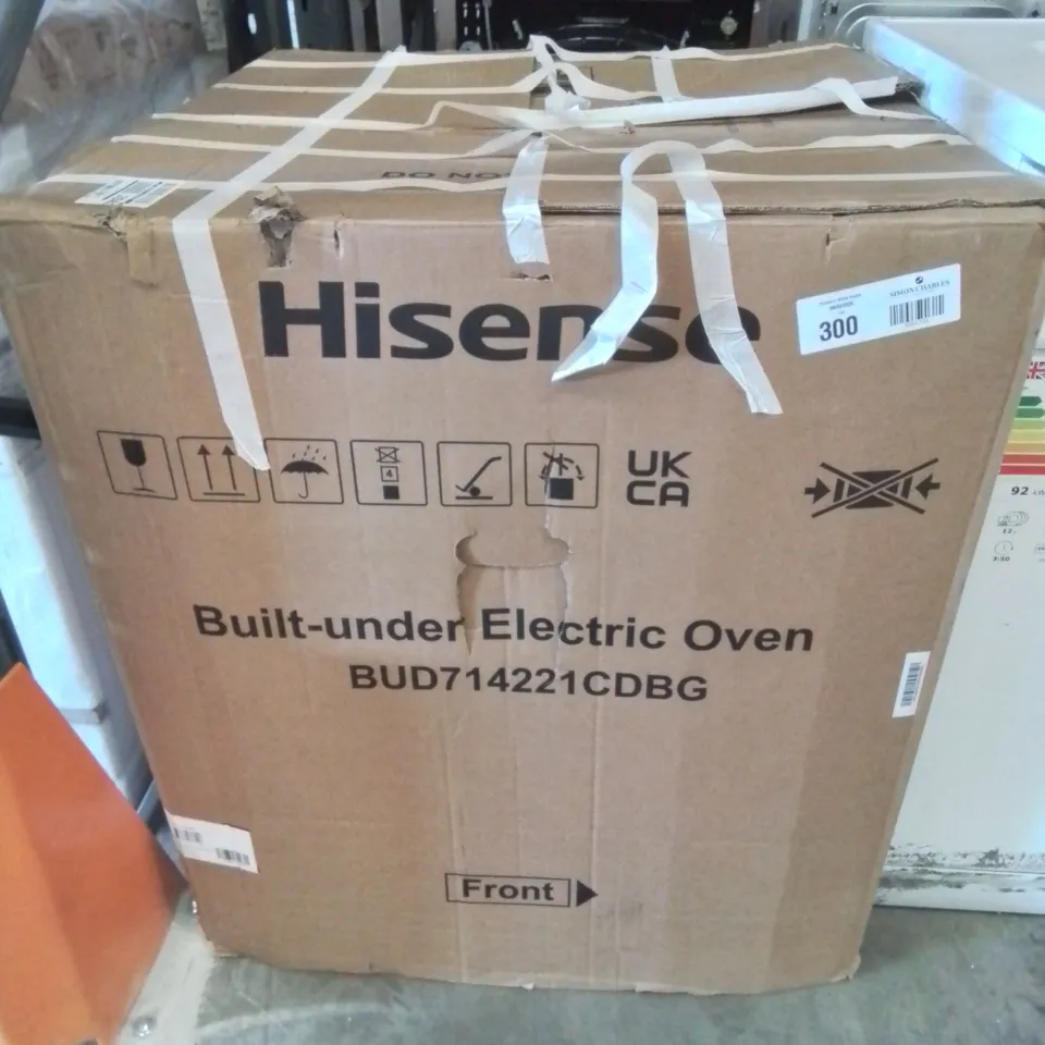 BOXED HISENSE HI6 54/38L BUD714221CDBG ELECTRIC BUILT-UNDER DOUBLE OVEN - BLACK
