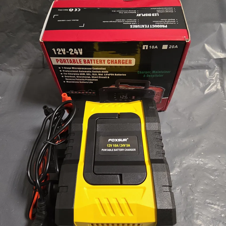 BOXED FOXSUR POTABLE BATTERY CHARGER 
