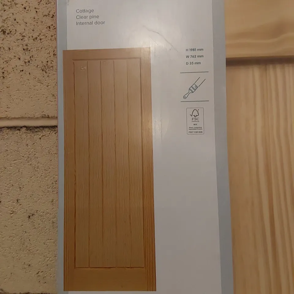 COTTAGE CLEAR PINE INTERNAL DOOR // SIZE: 1981 X 762 X 35mm