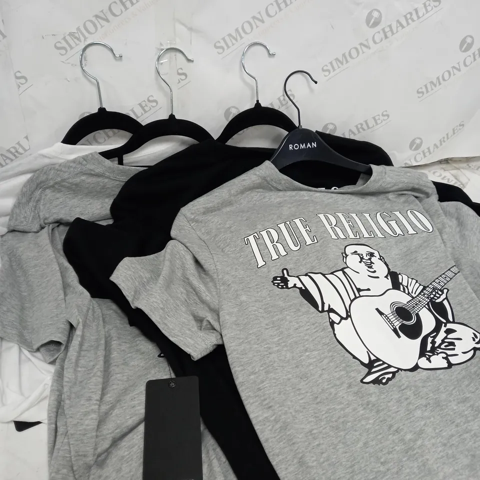 BOX OF ASSORTED CLOTHING ITEMS APPROXIMATELY 10 TO INCLUDE PANTS, T-SHIRTS, JUMPERS ETC