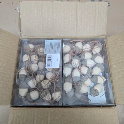 LOT OF APPROXIMATELY 12 SETS OF GISELA GRAHAM ACORN HANGING TREE DECORATIONS