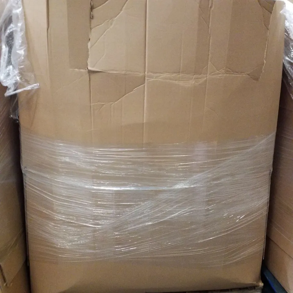 PALLET CONTAINING ASSORTED GARDEN HOSES & INFLATABLES 