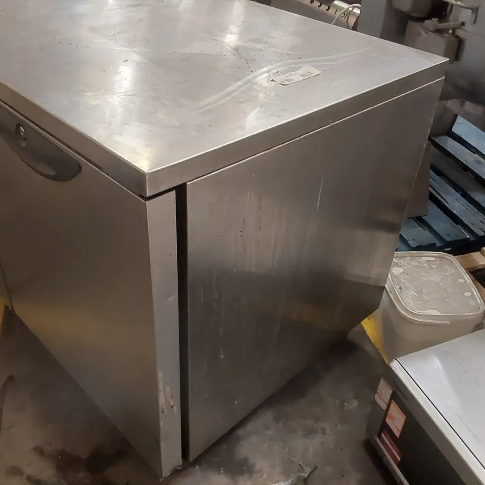 WILLIAMS EMERALD GASTRONORM COUNTER FRIDGE