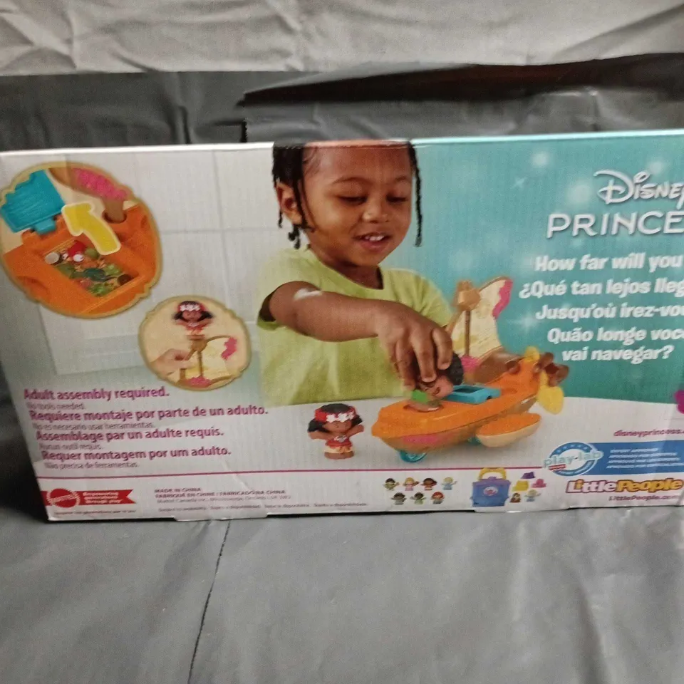 FISHER-PRICE LITTLE PEOPLE DISNEY PRINCESS MOANA & MAUI’S CANOE SET