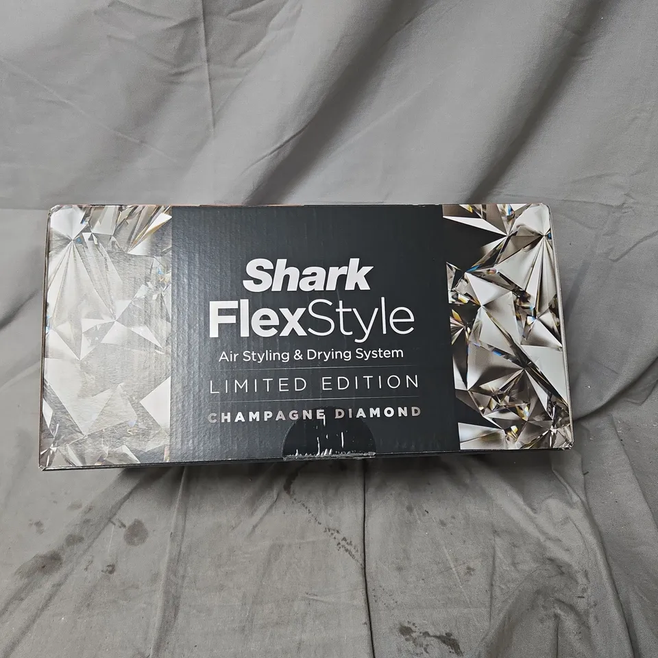 SHARK FLEXSTYLE AIR STYLING & DRYING SYSTEM – LIMITED EDITION CHAMPAGNE DIAMOND