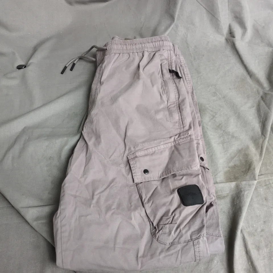 RIVER ISLAND CARGO PANTS – LIGHT GREY - UK SMALL