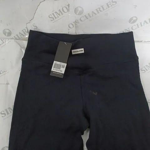 MOOSLOVERLEGING IN BLACL SIZE M