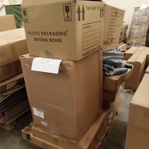 PALLET OF ASSORTED INCOMPLETE OUTDOOR GARDEN RATTAN SETS AND GARDEN FURNITURE PARTS ETC