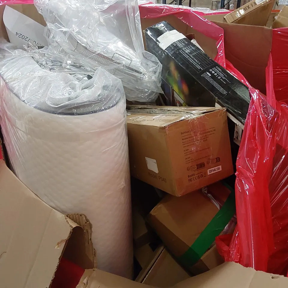 PALLET OF ASSORTED HOUSEHOLD ITEMS AND CONSUMER PRODUCTS. INCLUDES; MATTRESS, DANCE MAT, TOILET SEAT, BOXED FURNITURE ETC 