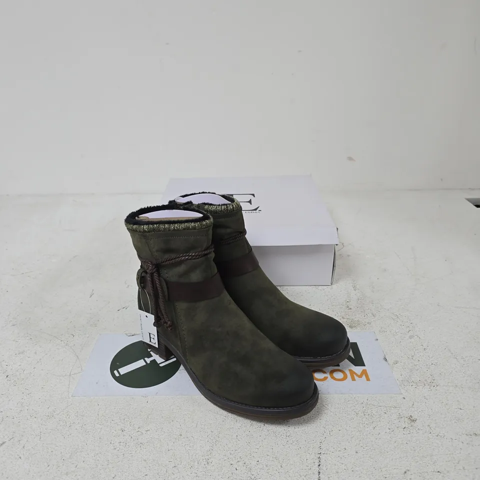 E. SHOES BY EMMA STOCKHOLM KHAKI BOOTS – UK 7
