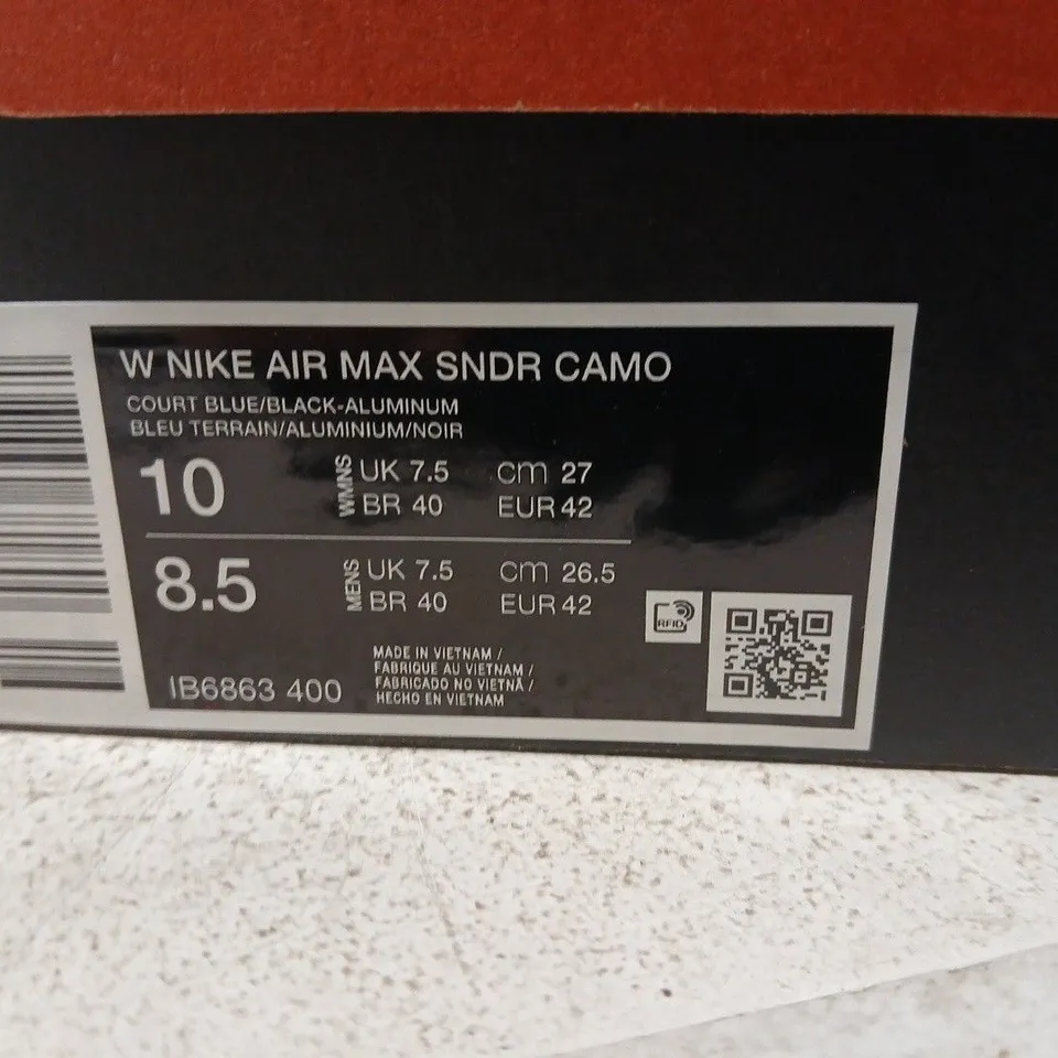 BOXED PAIR OF NIKE AIR MAX SNDR CAMO SNEAKERS –  UK 7.5