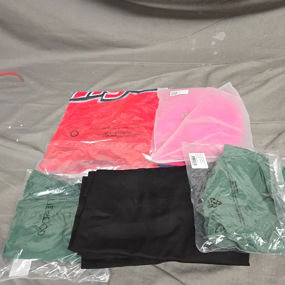 LARGE BOX OF APPROXIMATELY 20 ASSORTED CLOTHING ITEMS IN VARIOUS SIZES, STYLES AND COLOURS