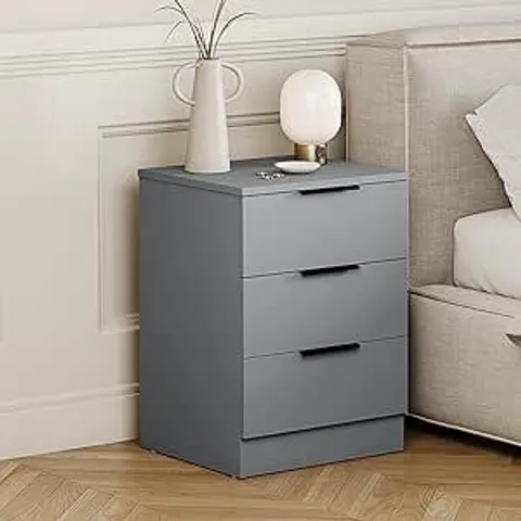 BOXED TREGA 3 DRAWER BEDSIDE CABINET - GREY - 50H X 39W X 28D CM