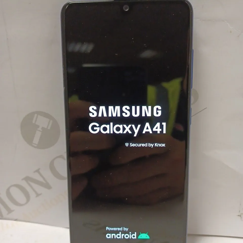 BOXED SAMSUNG GALAXY A41 SMARTPHONE 