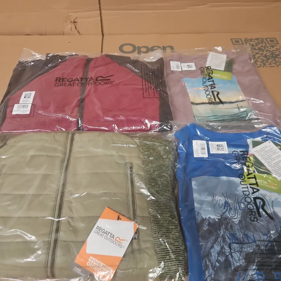 APPROXIMATELY 22 BRAND NEW REGATTA KIDS CLOTHING ITEMS IN VARIOUS SIZES, STYLES AND COLOURS TO INCLUDE NEWHILL JACKET, KIELDER HYBRID JACKET, ALVARADO VIII T-SHIRT, ETC
