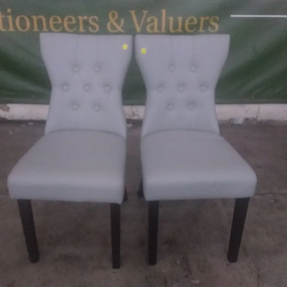 SET OF 2 NEW KENSINGTON LIGHT GREY LEATHER BUTTON BACK DINING CHAIRS (BLACK LEG)