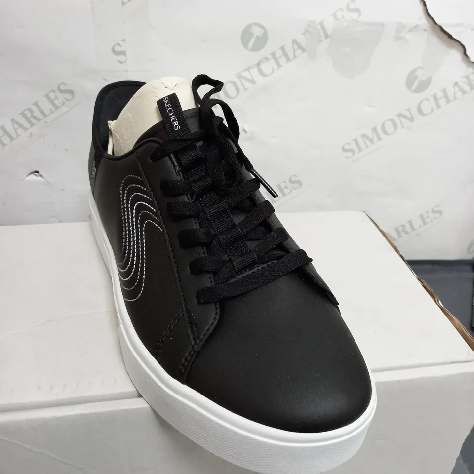 SKETCHERS BLACK LEATHER LOW TRAINERS - UK SIZE 8