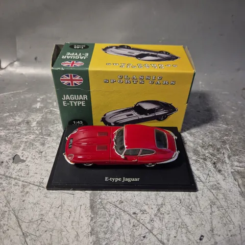 BOXED CLASSIC SPORTS CAR JAGUAR E-TYPE 