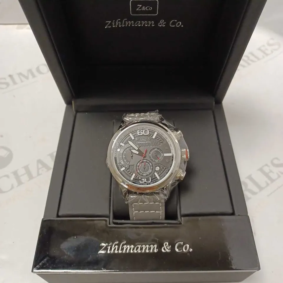 ZIHLMANN & CO BLACK TRIPLE DIAL GREY LEATHER STRAP WATCH