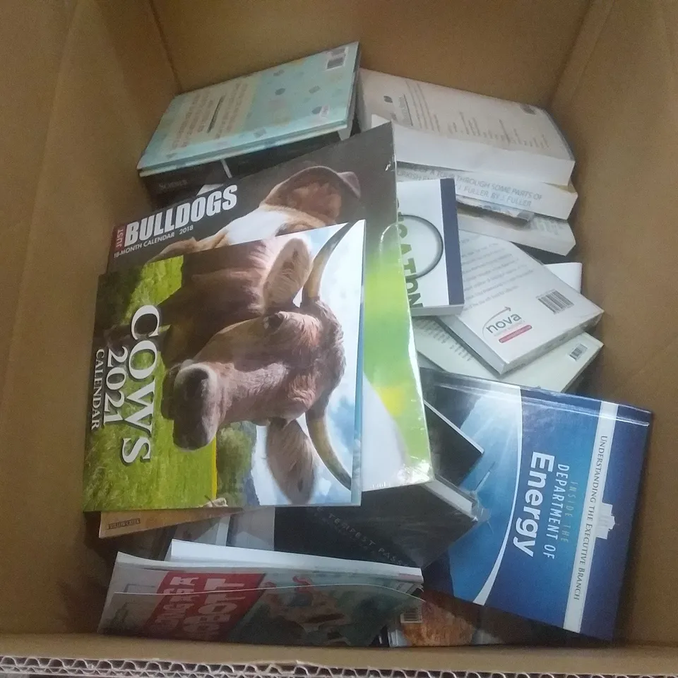 PALLET CONTAINING 2 BOXES OF ASSORTED BOOKS 
