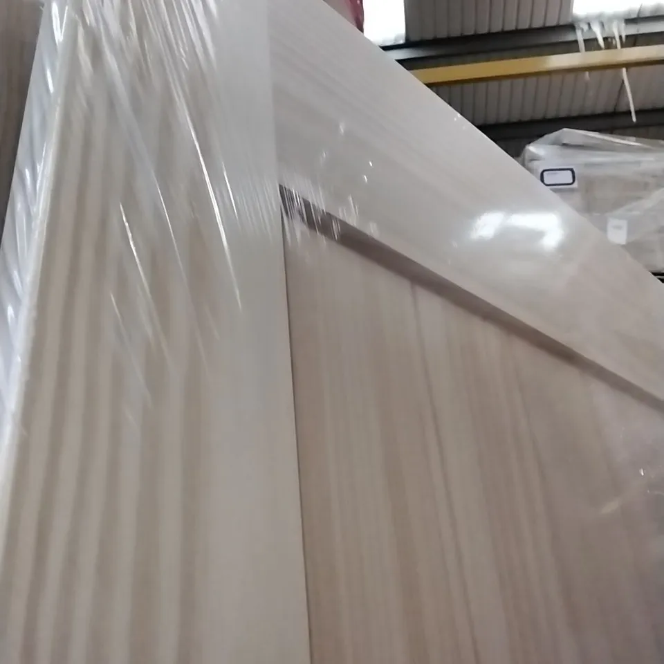 DESIGNER COTTAGE CLEAR PINE PANEL DOOR APPROXIMATELY 762MMX1981MM