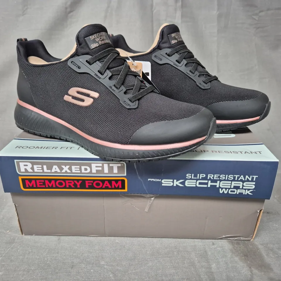 BOXED PAIR OF SKECHERS SLIP RESISTANT WORK SHOES IN BLACK UK SIZE 7