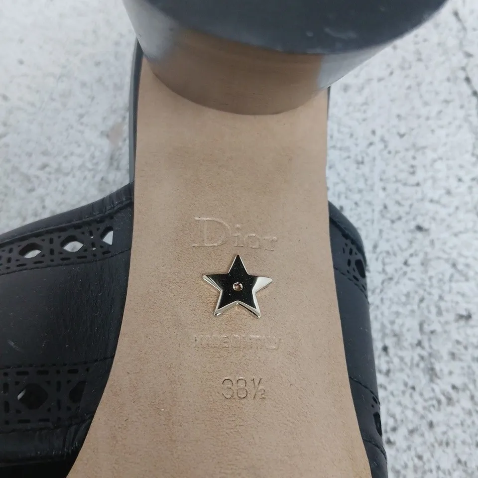 CHRISTIAN DIOR BLACK LEATHER SANDALS WITH PERFORATED STRAP AND GOLD LOGO, (EU 38.5)
