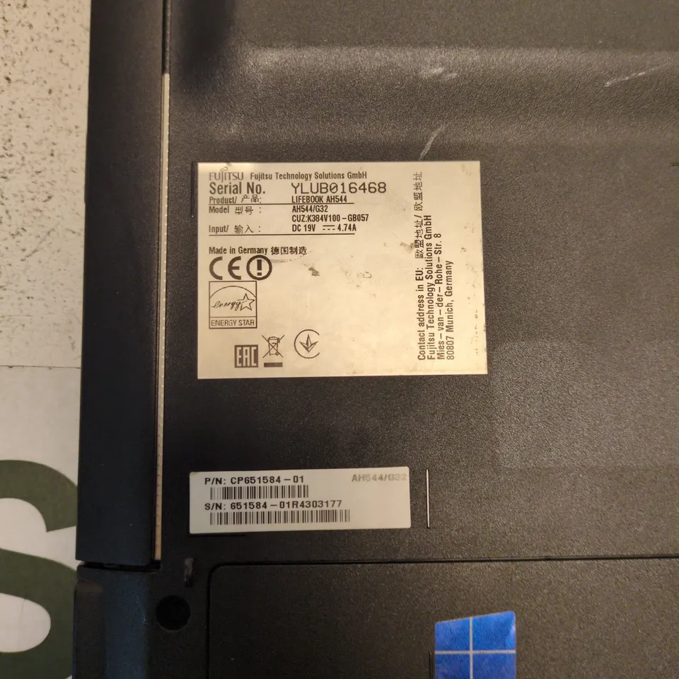 FUJITSU LIFEBOOK AH544 LAPTOP – WINDOWS 8 PRO (FAULTY; NOT POWER TESTED)