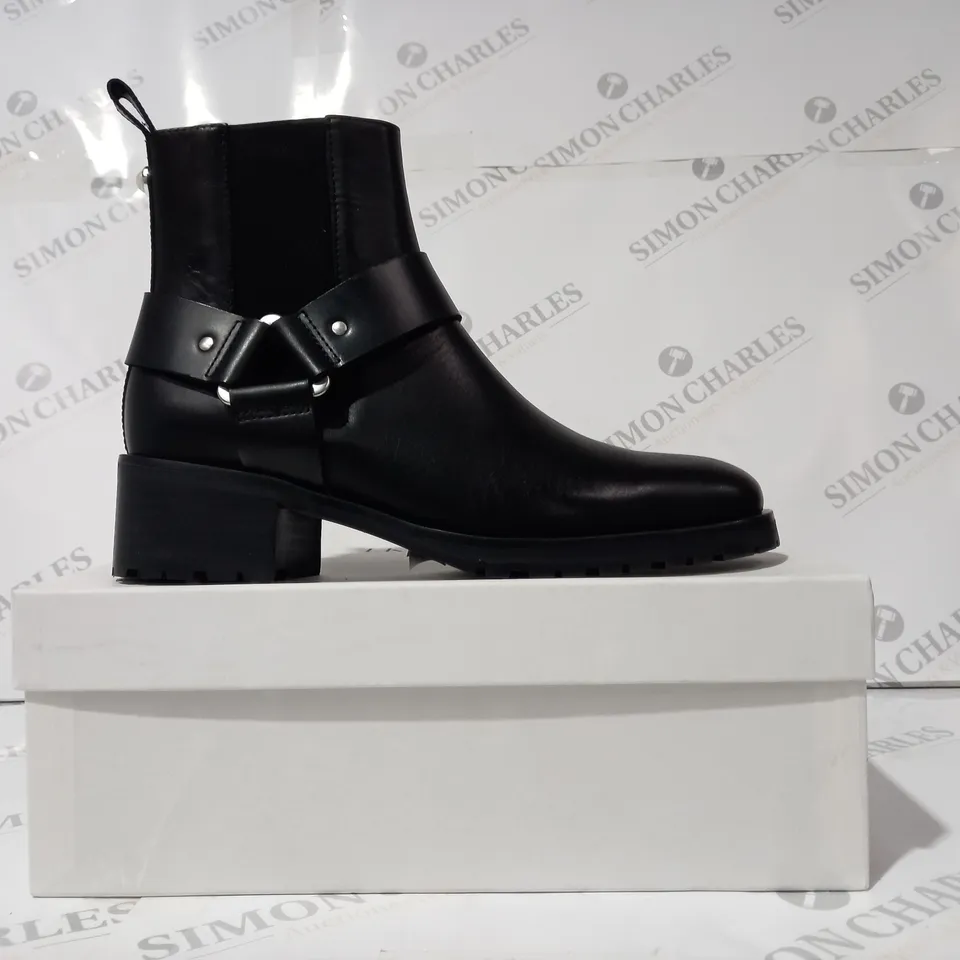 BOXED PAIR OF LK BENNETT NAPPA LEATHER ANKLE BOOTS IN BLACK EU SIZE 38