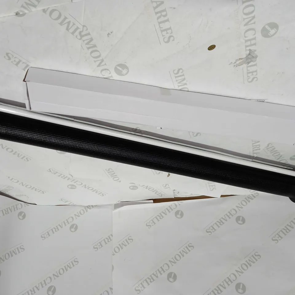 DESIGNER BOXED RETRACTABLE SAFETY GATE 