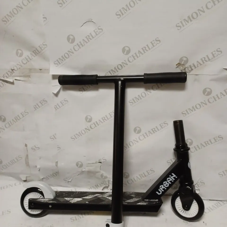 STUNTED URBAN STUNT SCOOTER - BLACK/WHITE RRP £29.99