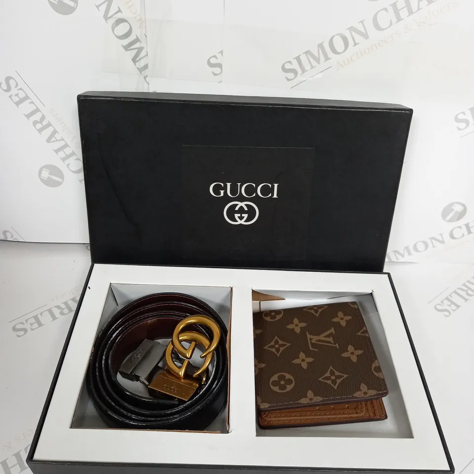 BOXED GUCCI WALLET AND LEATHER BELT