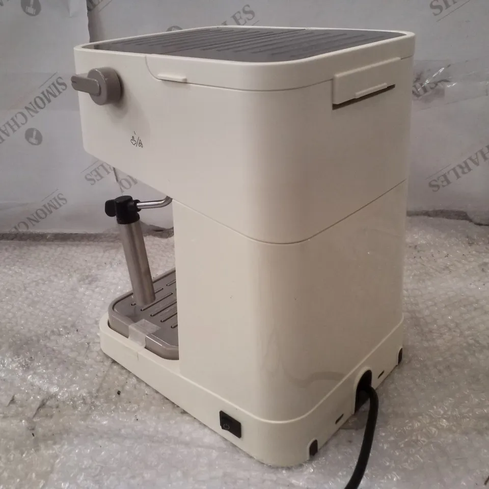 BOXED DĒLONGHI STILOSA ESPRESSO AND CAPPUCCINO COFFEE MAKER