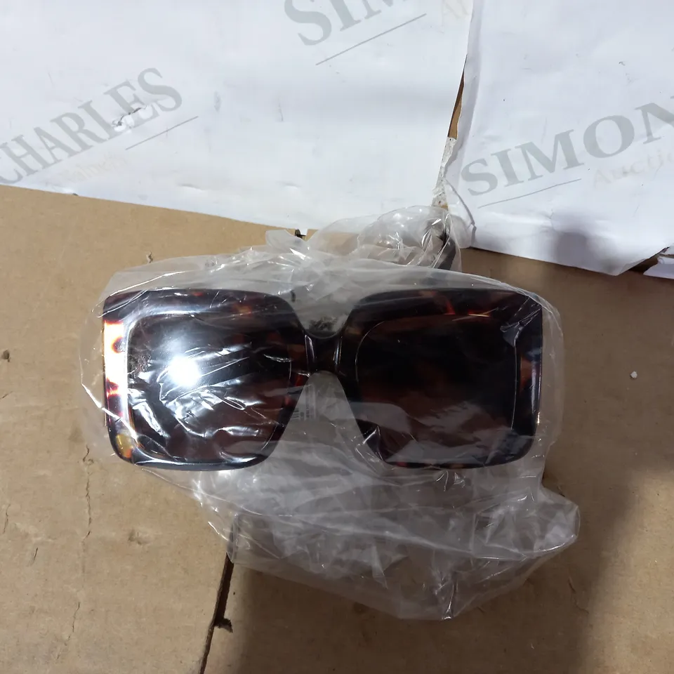 RIVER ISLAND OVERSIZED CHUNKY SQUARE SUNGLASSES - BROWN RRP £16