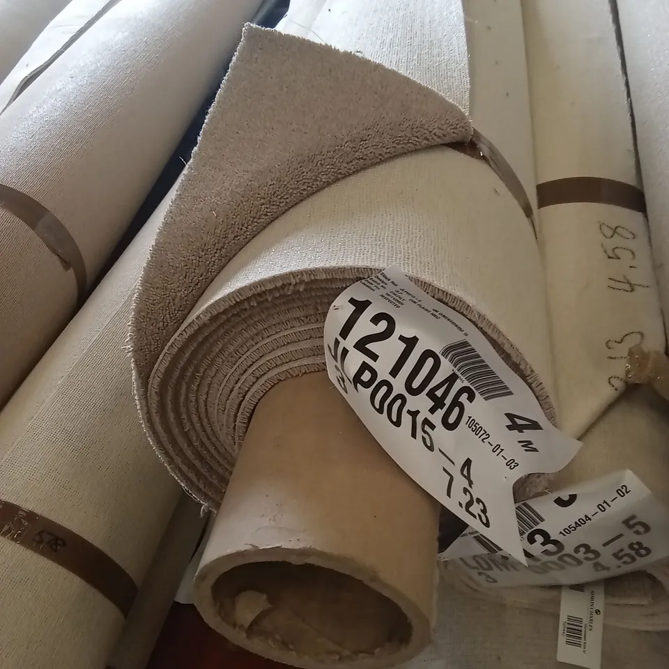 ROLL OF QUALITY DIMENSIONS 15 CARPET // APPROX SIZE: 7.23 x 4m