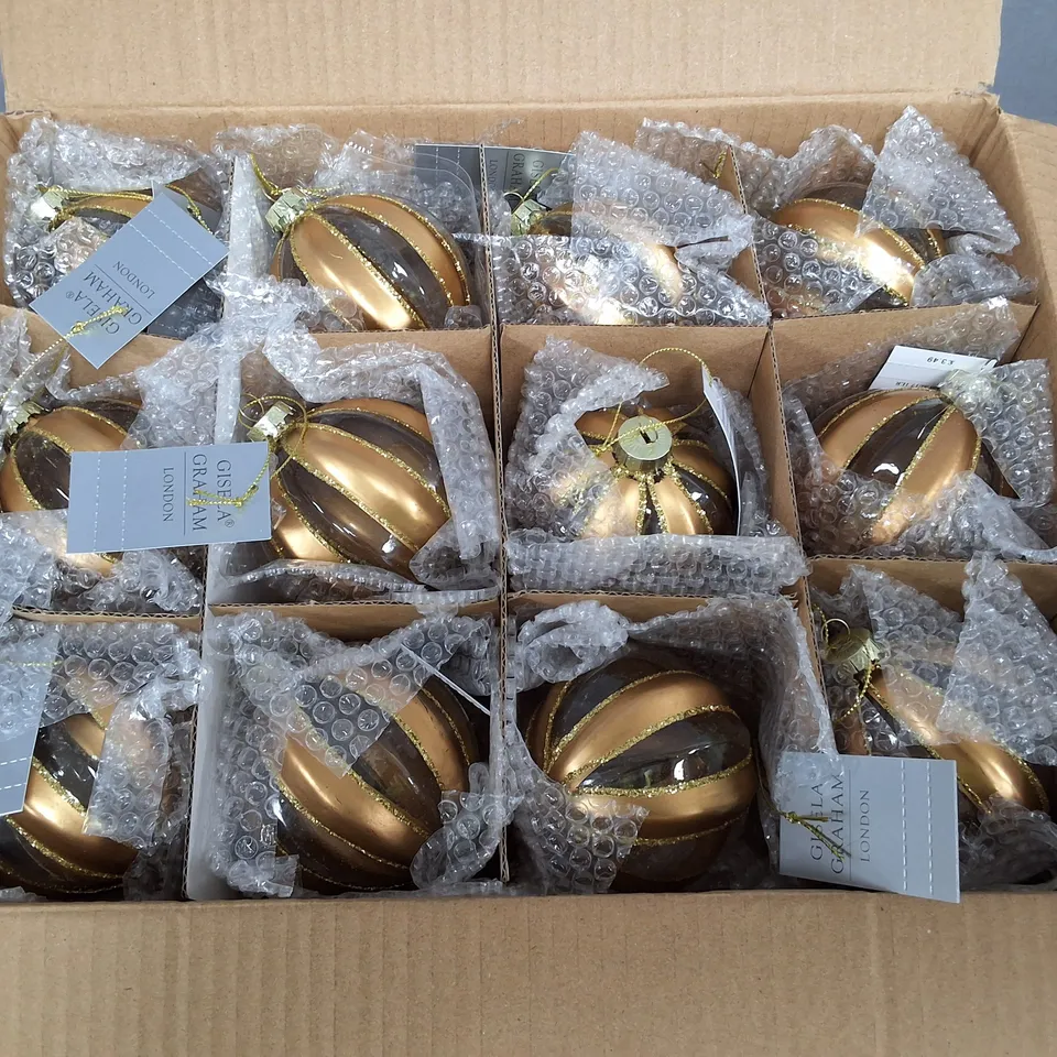 SET OF 24 GISELA GRAHAM GLASS BAUBLES IN GOLD/CLEAR