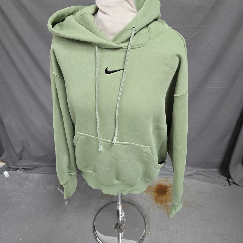 NIKE HOODIE IN GREEN SIZE XS