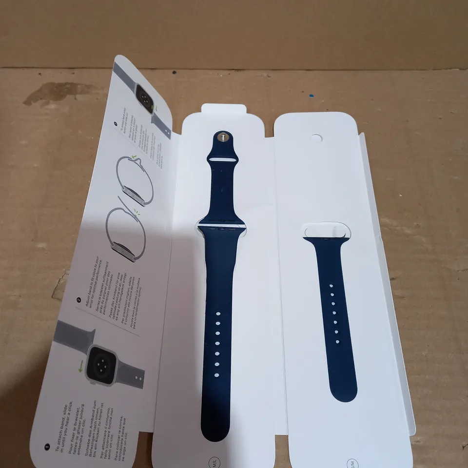 APPLE WATCH NAVY SPORT BAND