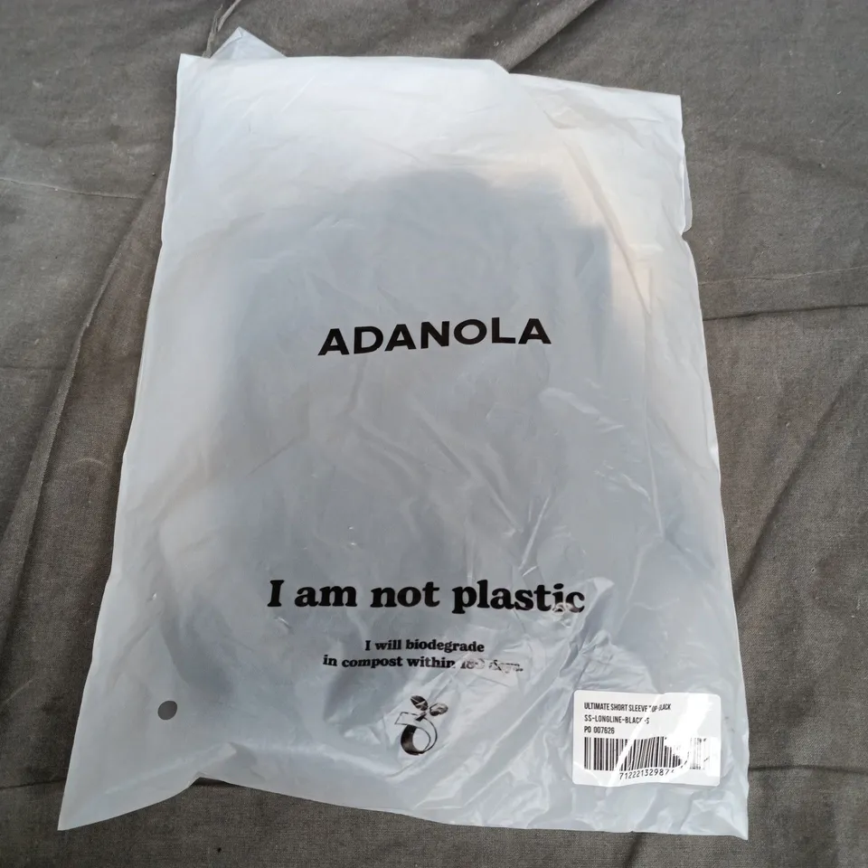 BAGGED ADANOLA ULTIMATE SHORT SLEEVE TOP – BLACK (S)