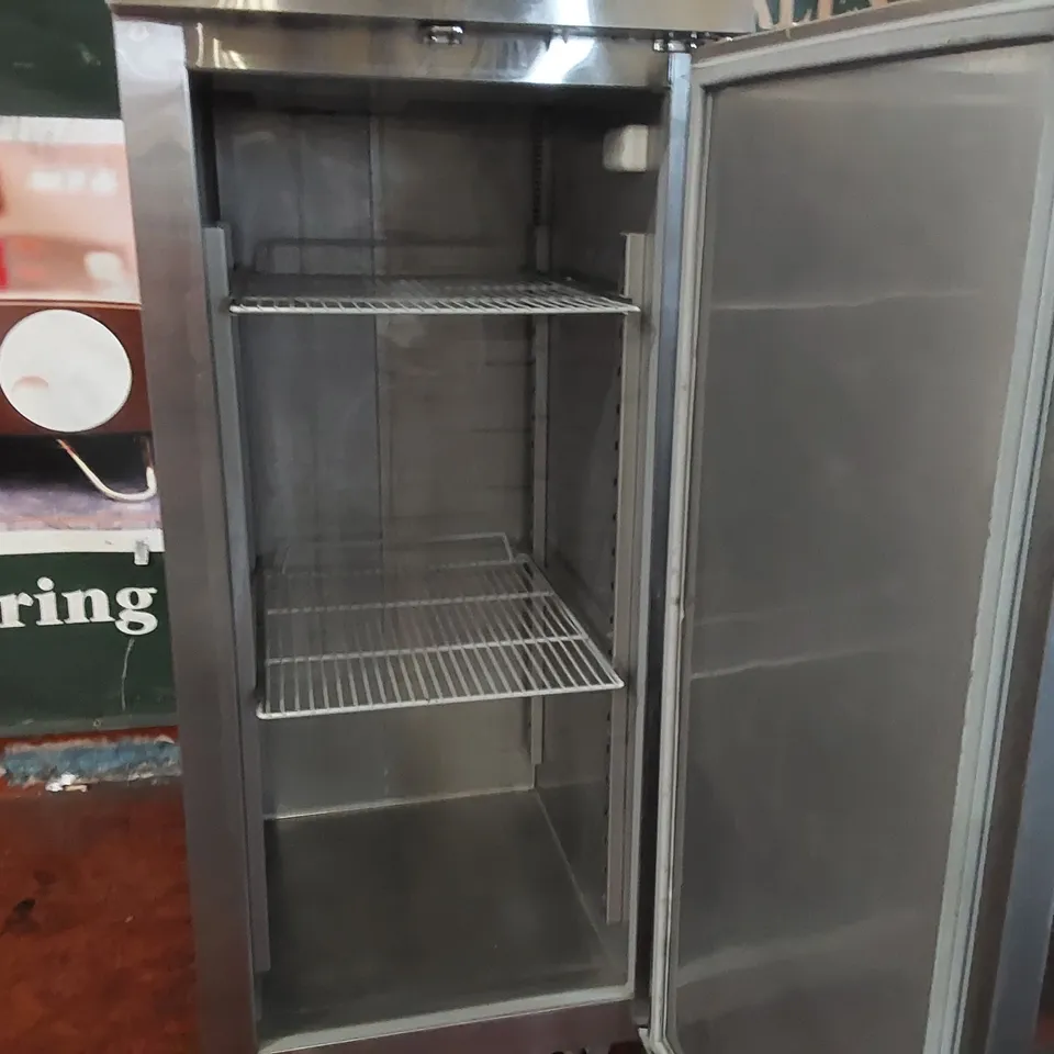 CAPITAL HERMES 1C COMMERCIAL REFRIGERATOR 