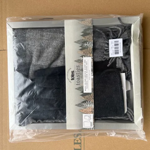 TOTES TOASTIES WOOL BLEND SCARF AND THERMAL LINED GLOVES SET